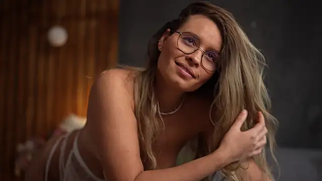 Изображение секс-шоу модели BrandyWhite Изображение секс-шоу модели BrandyWhite