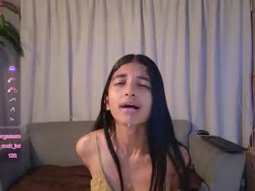 yuliethpetite's sex show image