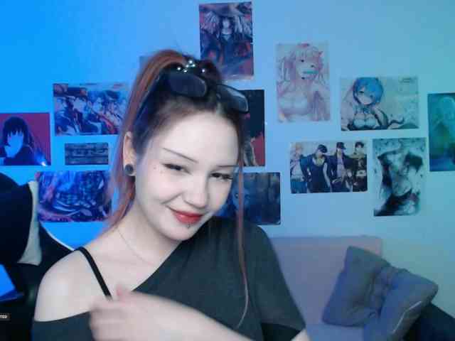 Hugo-Min's sex show image