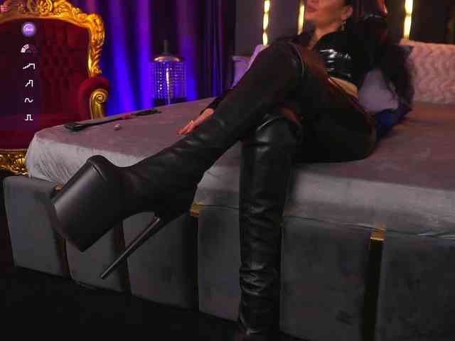 Изображение секс-шоу модели EmpressDesire