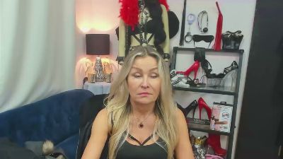 crystal__xxx's sex show image crystal__xxx's sex show image