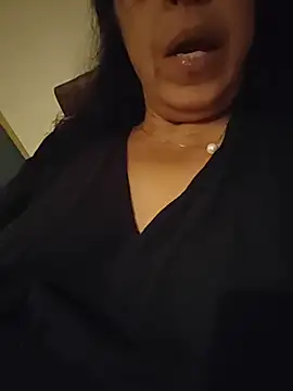 NakedMILFx's sex show image