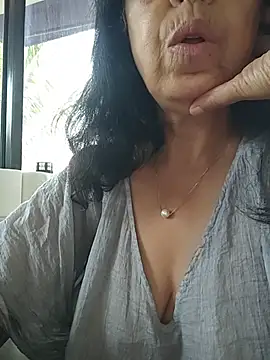 NakedMILFx's sex show image