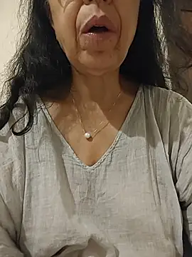 NakedMILFx's sex show image