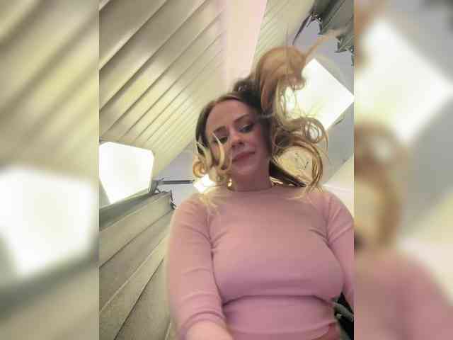 Изображение секс-шоу модели elegantbabe