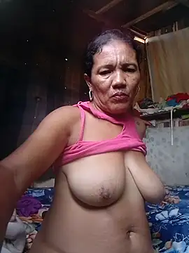 sara_milf777's sex show image