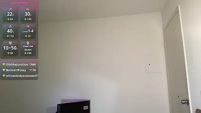 Sexshow-Bild von maskedgirl5005 Sexshow-Bild von maskedgirl5005