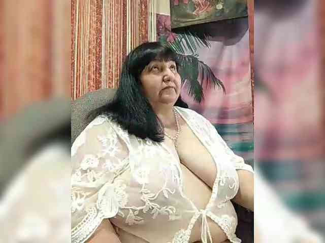 Nezsbudka's sex show image
