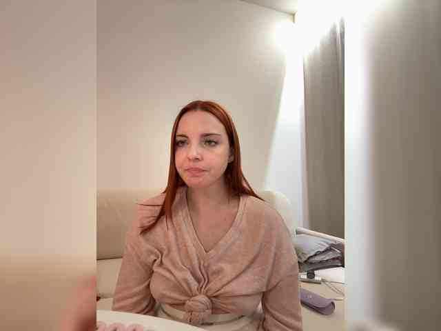 Изображение секс-шоу модели YourDreamWoman Изображение секс-шоу модели YourDreamWoman