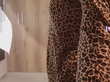 sweett_petite's sex show image sweett_petite's sex show image