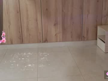 sweett_petite's sex show image