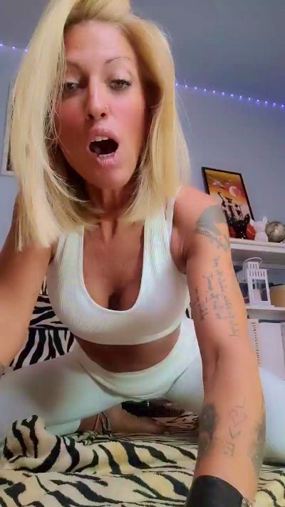 Ladyblue's sex show image