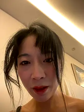 Изображение секс-шоу модели yourkeer