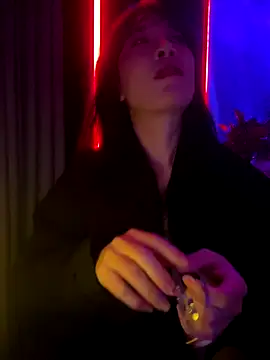 yourkeer's sex show image