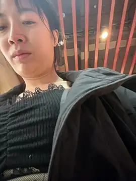 yourkeer's sex show image