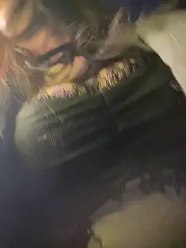 yourkeer's sex show image