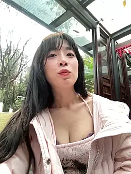 yourkeer's sex show image