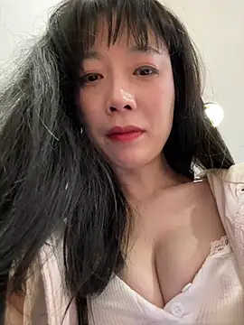 yourkeer's sex show image