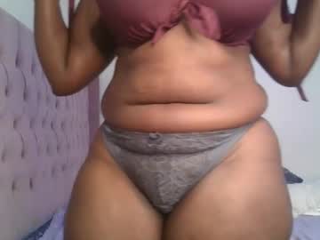 thicky_rue's sex show image thicky_rue's sex show image