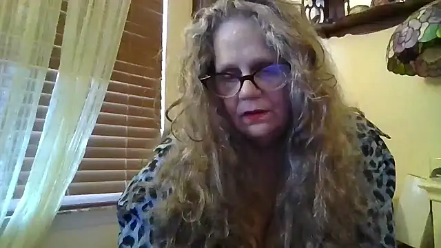 DestineeLoverGirl's sex show image DestineeLoverGirl's sex show image