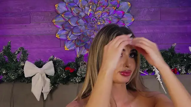 Sexshow-Bild von LoraDevine Sexshow-Bild von LoraDevine