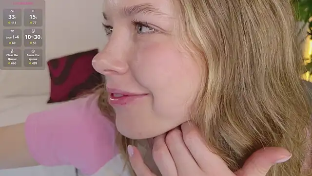 milly_shy's sex show image