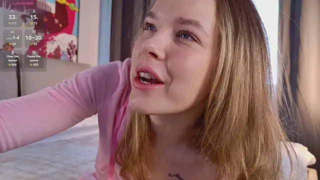 milly_shy's sex show image