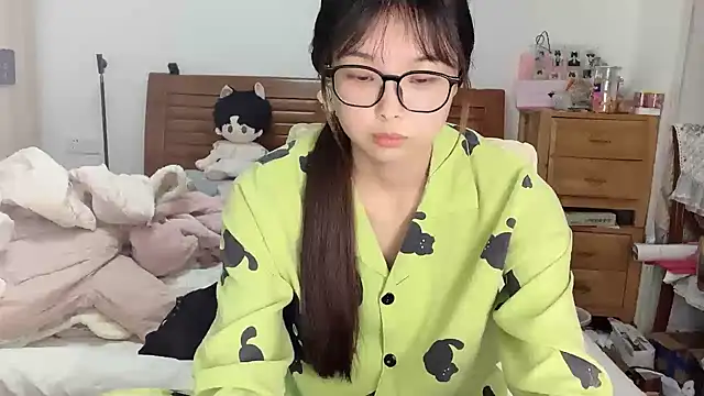 Изображение секс-шоу модели Akong11 Изображение секс-шоу модели Akong11