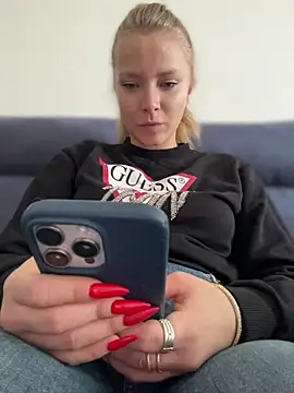 AnastasiaAniess's sex show image