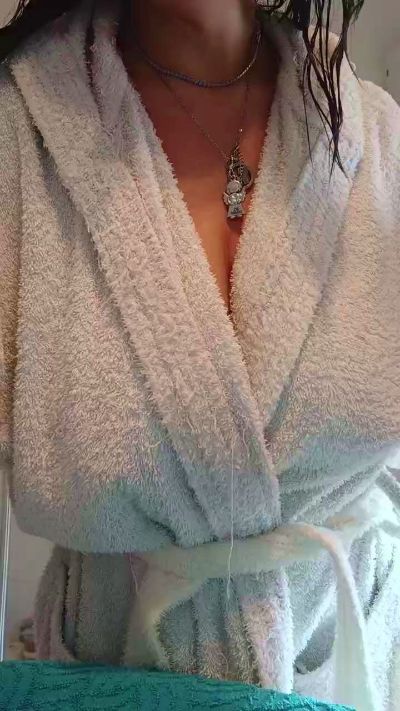 Изображение секс-шоу модели Adelaide986