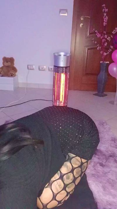 Изображение секс-шоу модели Adelaide986