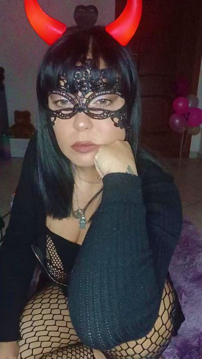 Изображение секс-шоу модели Adelaide986