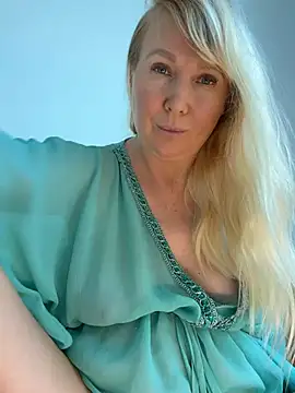 EmmaInLove23's sex show image