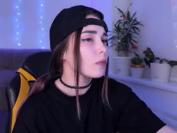 kittie_bear's sex show image