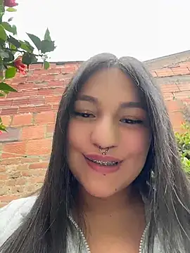 Изображение секс-шоу модели Emily_Gomezz