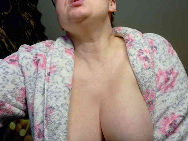 Yanikkka's sex show image