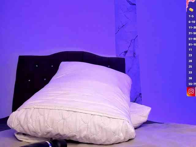 Alysson-18's sex show image