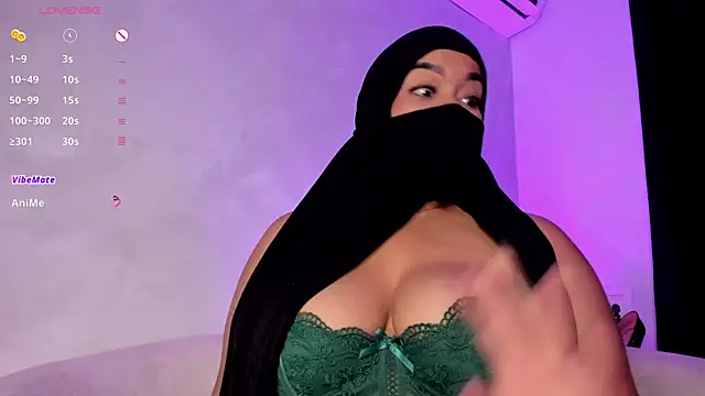 thaira_aly's sex show image