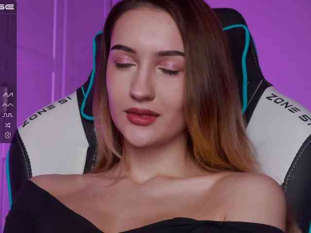 -Lana-Chester-'s sex show image