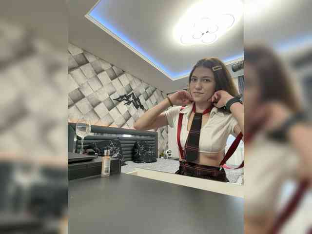 Изображение секс-шоу модели Alinagilberd03