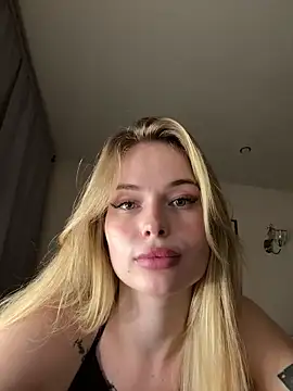 Vladamais's sex show image