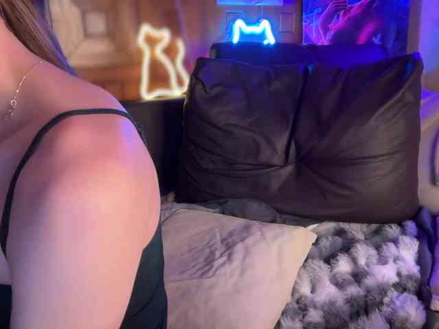 Изображение секс-шоу модели CandyBoom