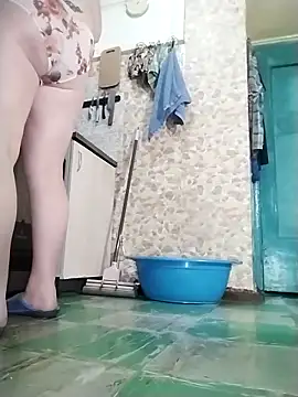 Holly-69's sex show image