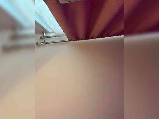 -MaybeBaby-'s sex show image