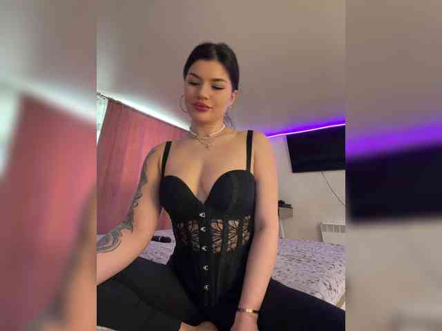 -MaybeBaby-'s sex show image