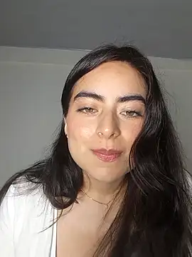 Изображение секс-шоу модели saasha_Petit