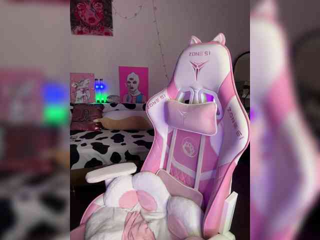 henby-streams's sex show image