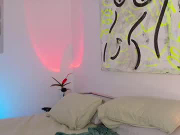 n_o_v_a's sex show image