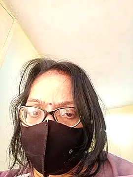 heenage's sex show image