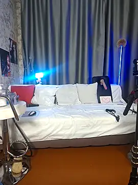 Milforja's sex show image